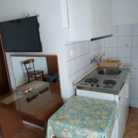 Apartment Riva - 10 M From Sea